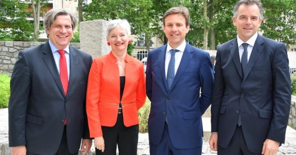 Bertrand Savoure Elu President De La Chambre Des Notaires De